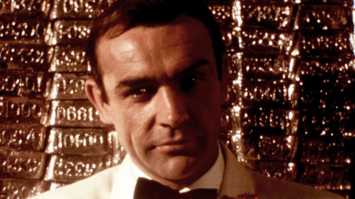 Best Bond Fashions Goldfinger The White Jacket