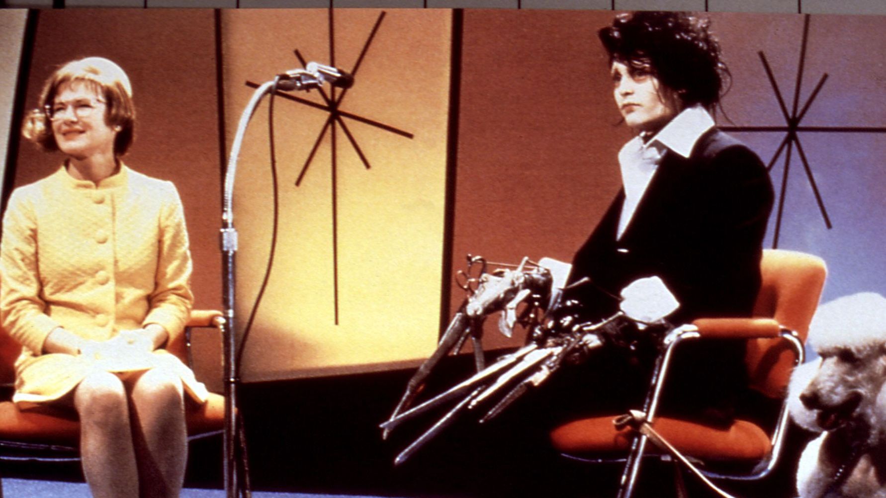 Peg (Dianne Wiest) in "Edward Scissorhands."